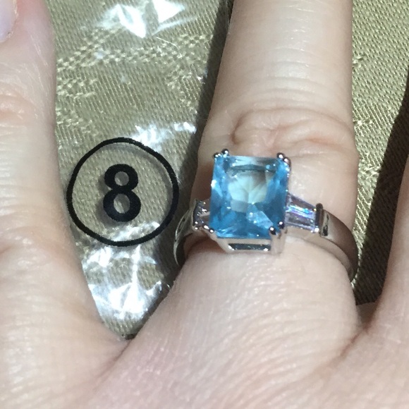 Aquamarine & White Topaz Gemstone Ring - Picture 6 of 8